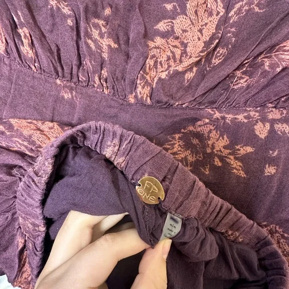 Floral High Low Skirt in Purple - Picture 3 of 3